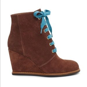 ♠️Kate Spade♠️ Saundra Wedge Bootie w/Teal Laces